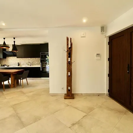 Mit Privatpool Für 6 Personen Ca 190 M In Portimo, Algarve Westalgarve