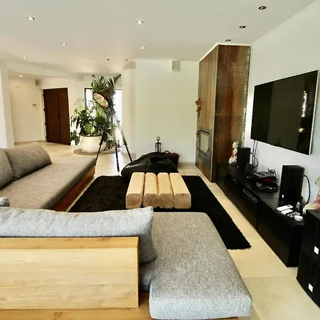 Mit Privatpool Für 6 Personen Ca 190 M In Portimo, Algarve Westalgarve Ferienhaus *